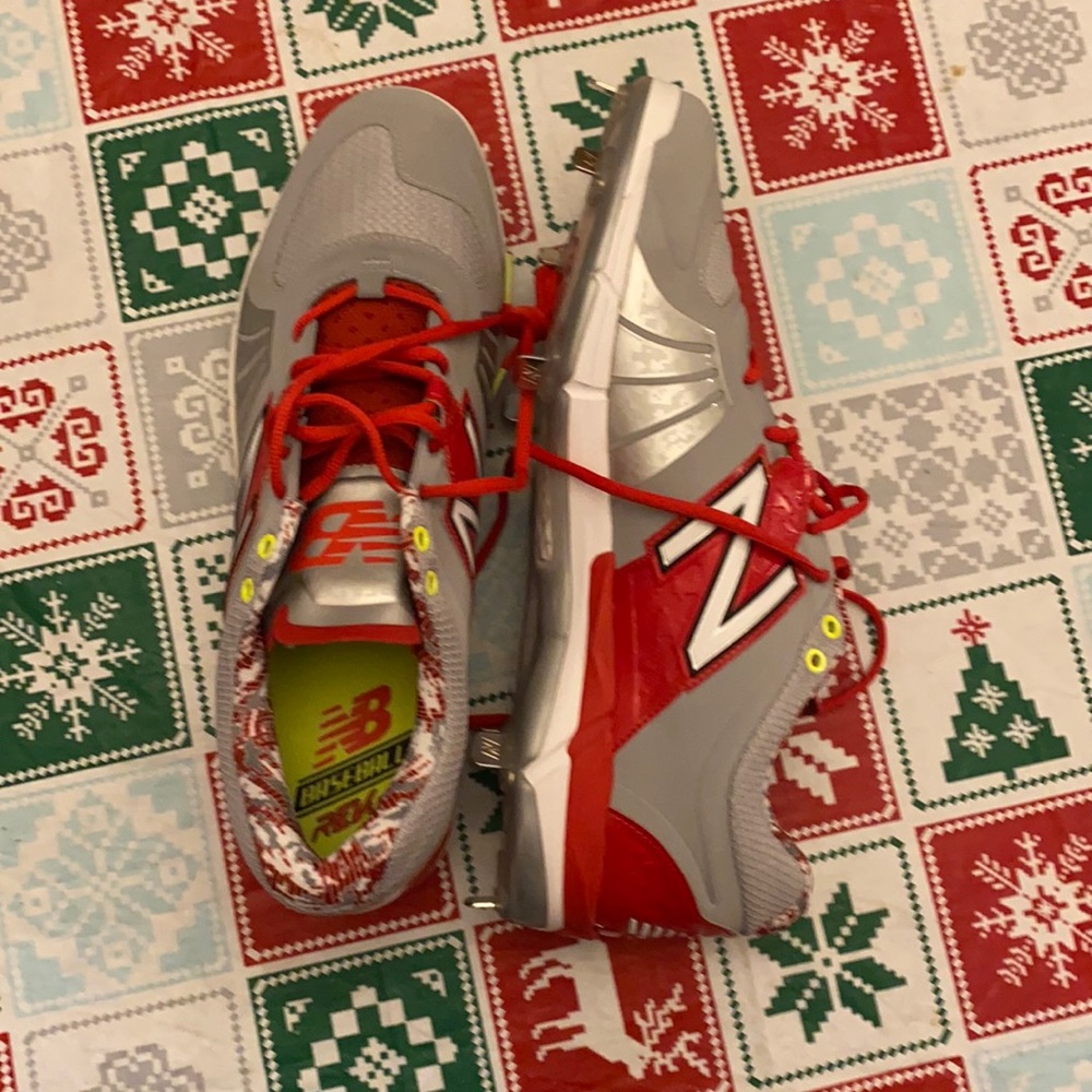 Baseball cleats